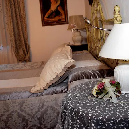 Antiche Dimore San Felice 招待所